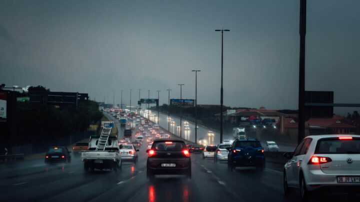 Oczekuje się, że ulewne deszcze w części Gauteng utrzymają się przez weekend